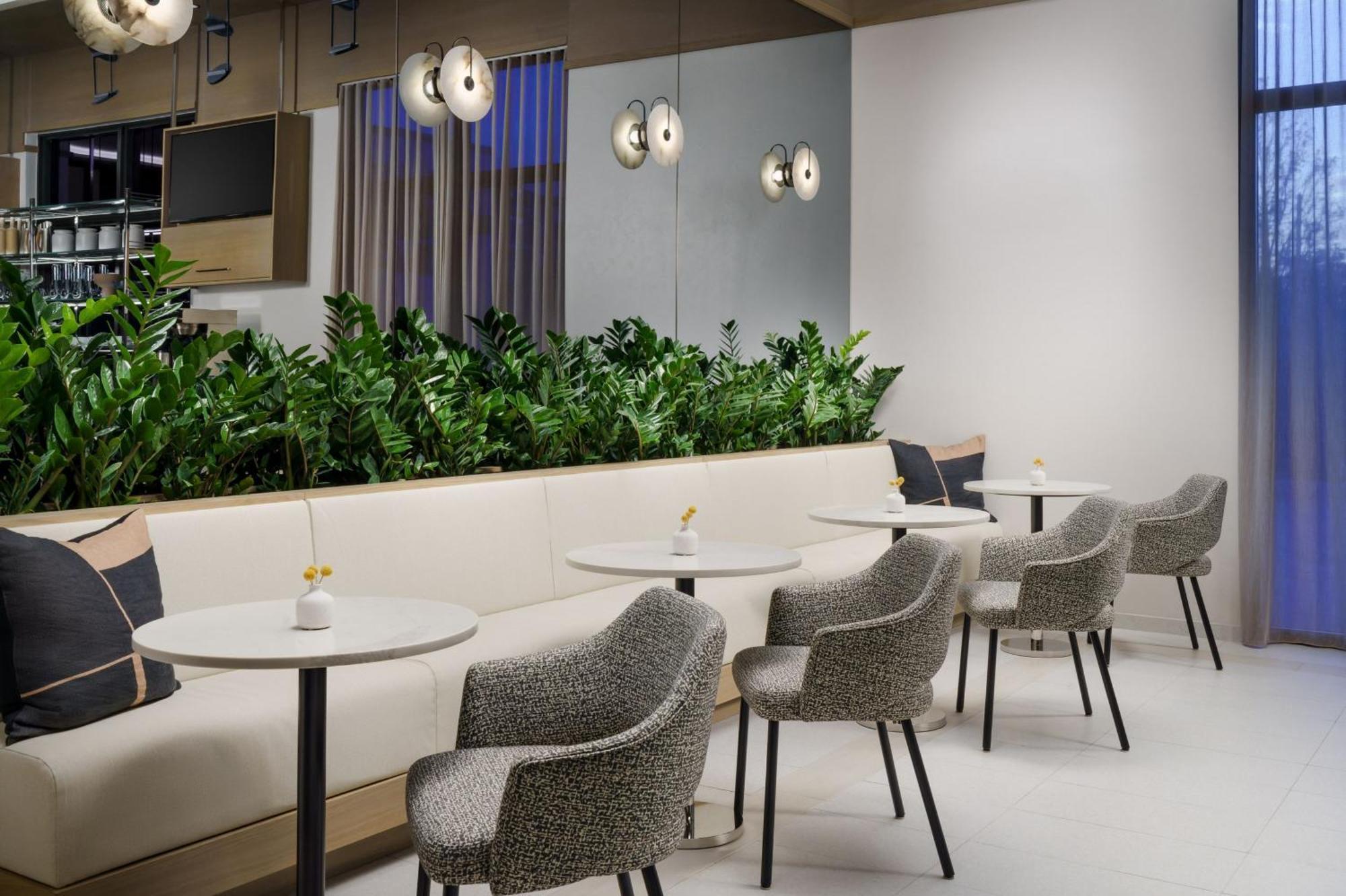 Ac Hotel By Marriott Naples 5Th Avenue מראה חיצוני תמונה
