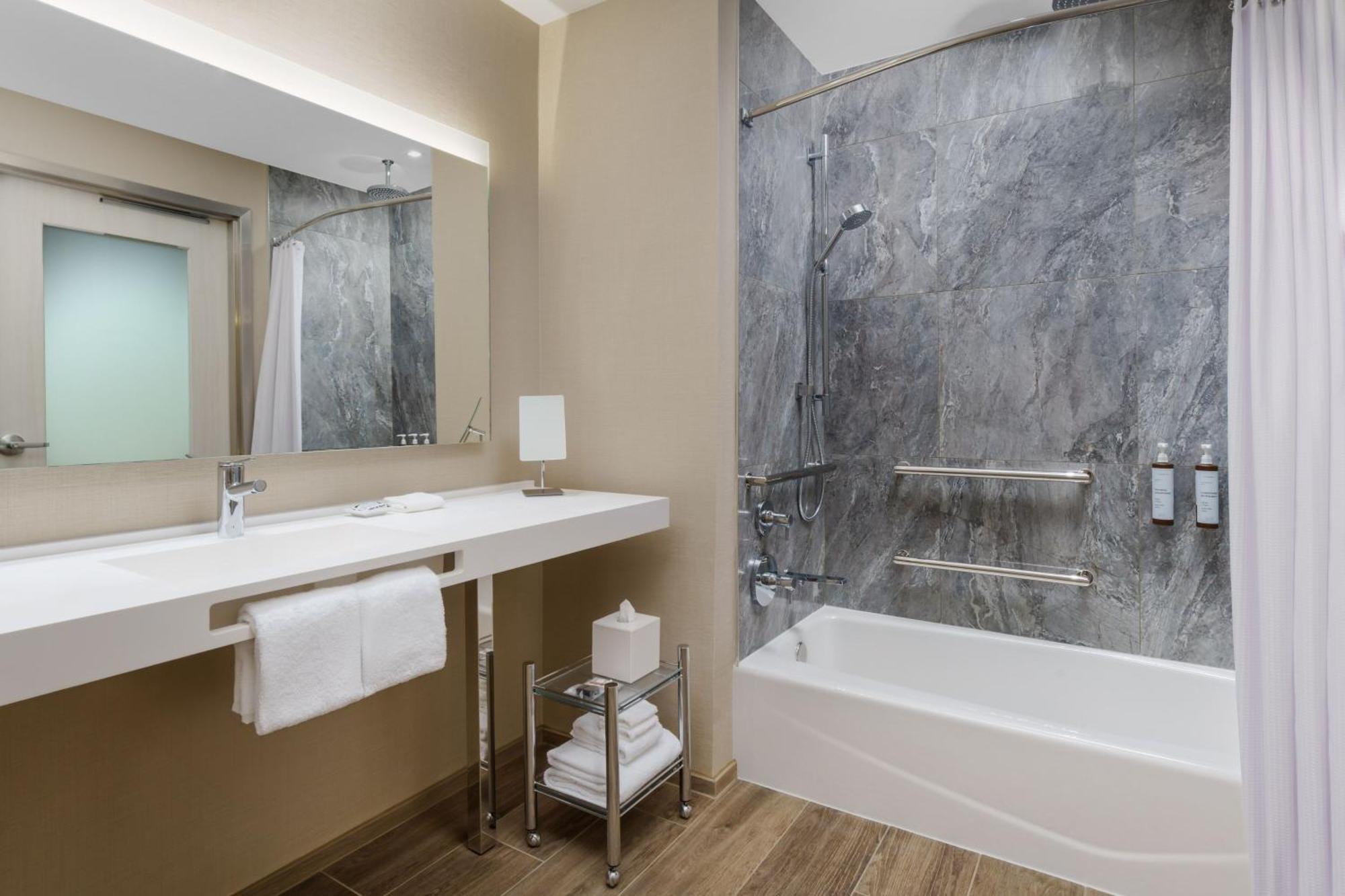 Ac Hotel By Marriott Naples 5Th Avenue מראה חיצוני תמונה