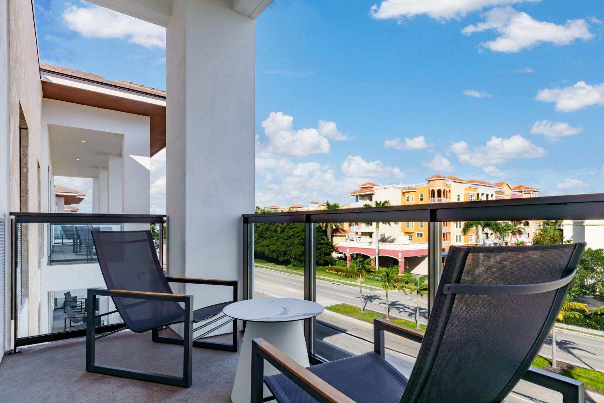 Ac Hotel By Marriott Naples 5Th Avenue מראה חיצוני תמונה