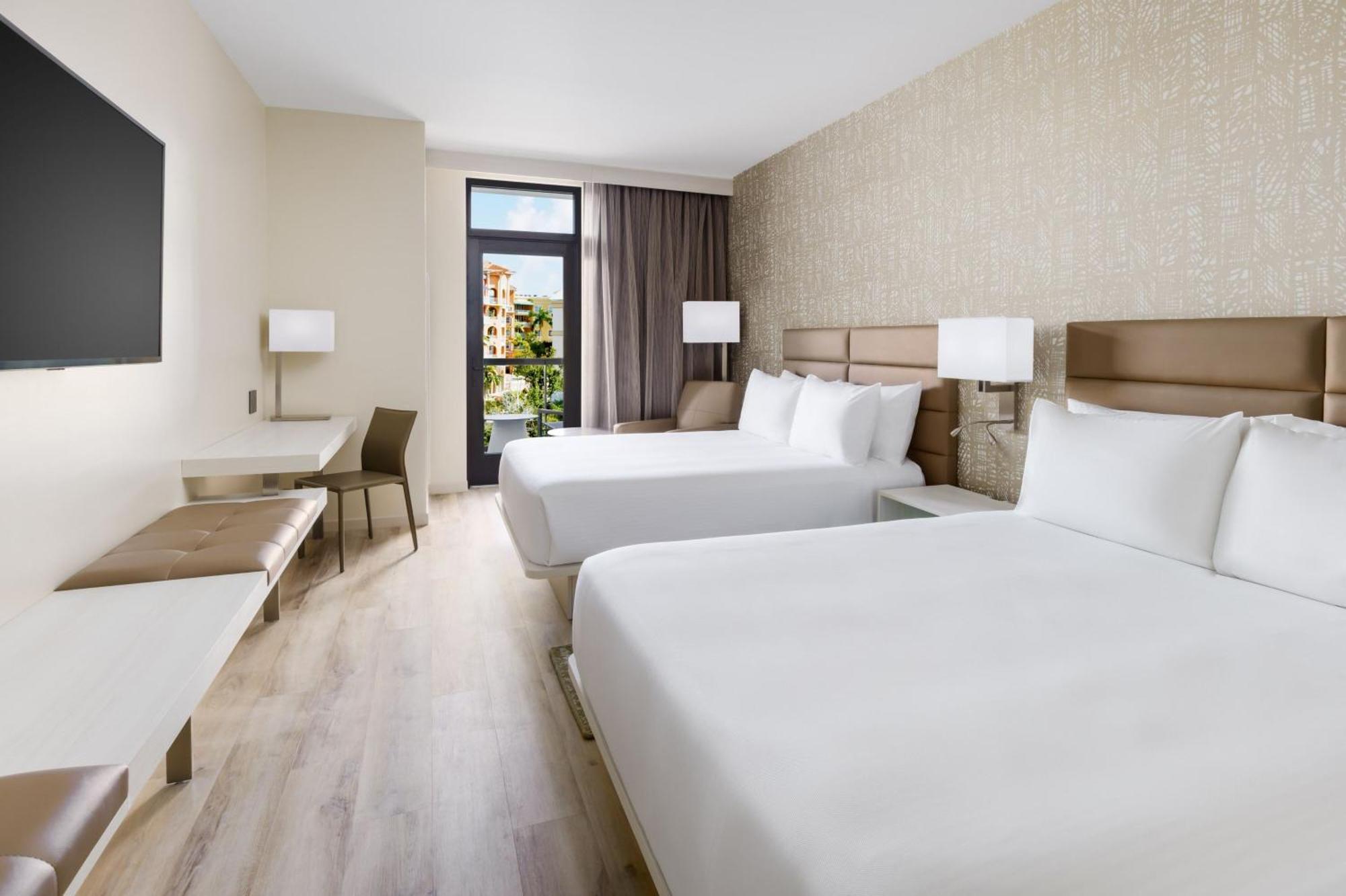 Ac Hotel By Marriott Naples 5Th Avenue מראה חיצוני תמונה