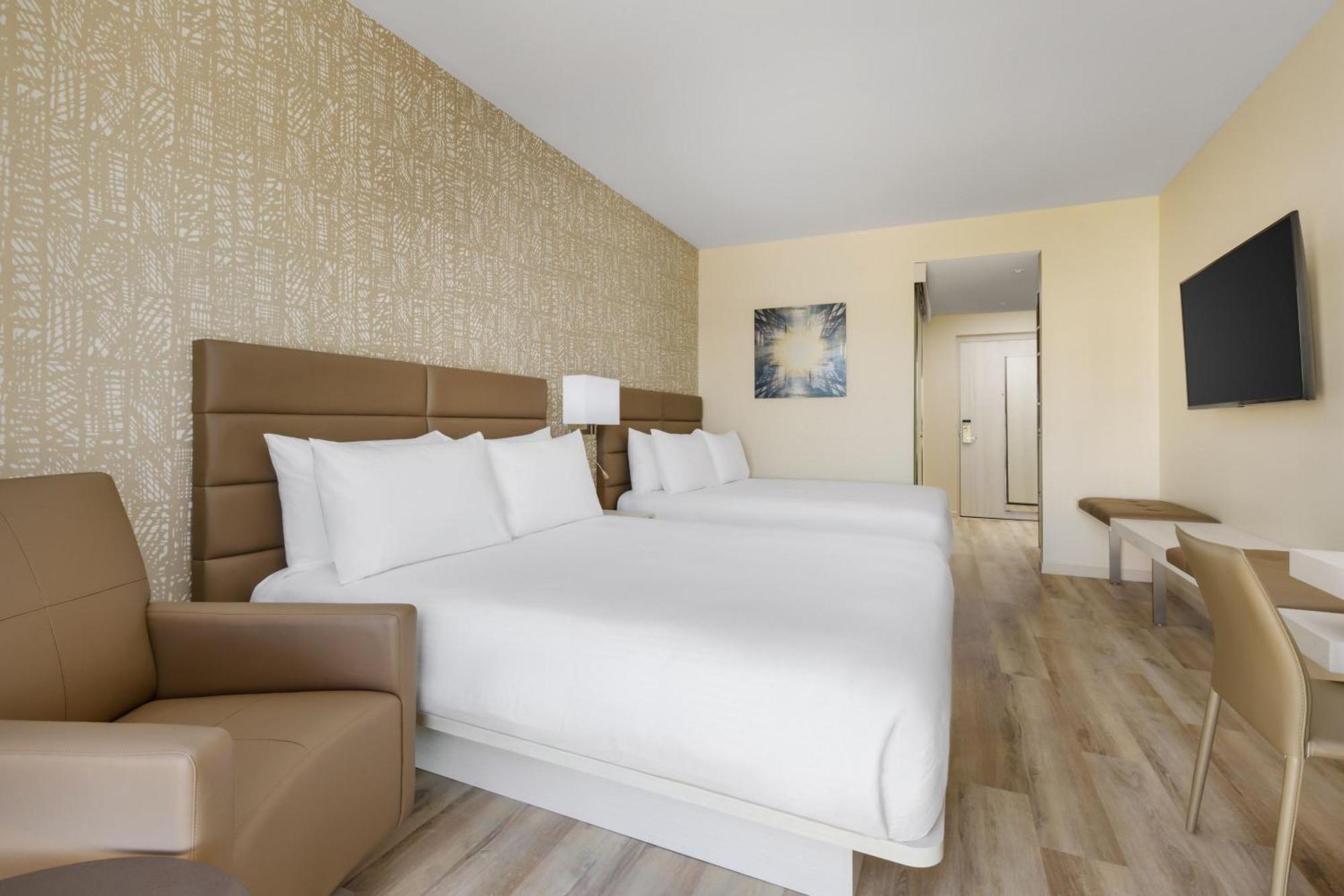 Ac Hotel By Marriott Naples 5Th Avenue מראה חיצוני תמונה