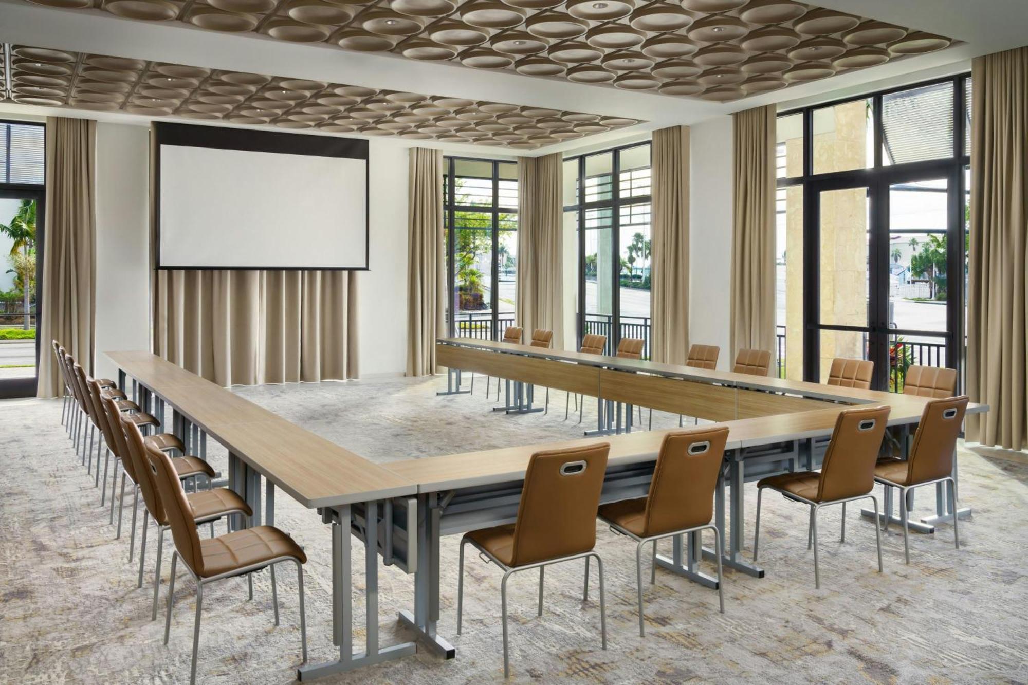 Ac Hotel By Marriott Naples 5Th Avenue מראה חיצוני תמונה